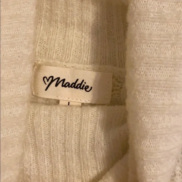 Cute turtleneck crop sweater - Picture 4 of 7